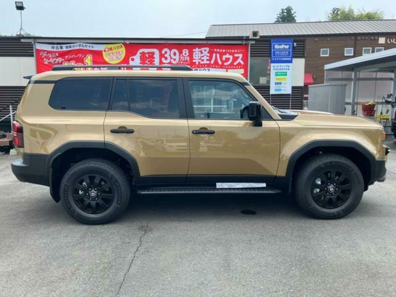LAND CRUISER 250