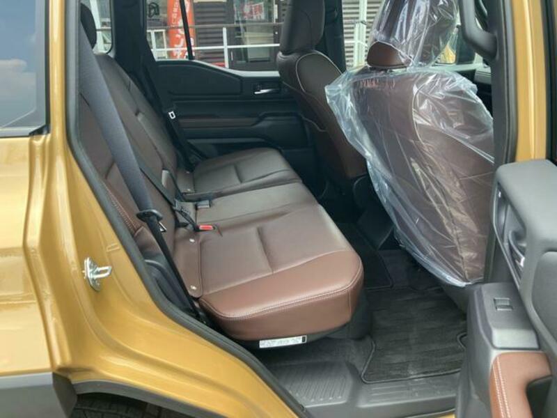LAND CRUISER 250