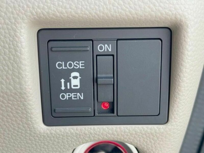 N BOX