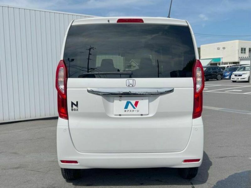 N BOX