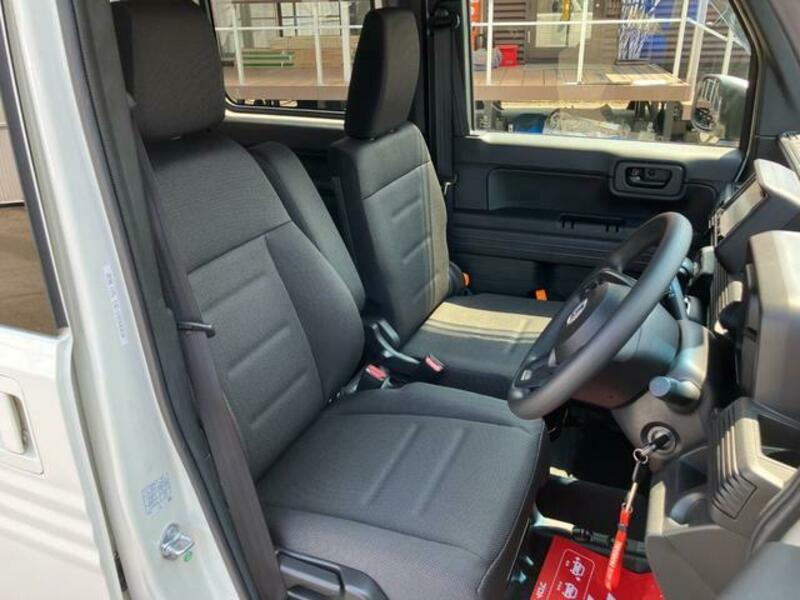 N-VAN