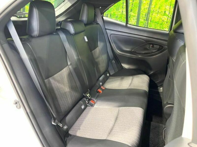 YARIS CROSS