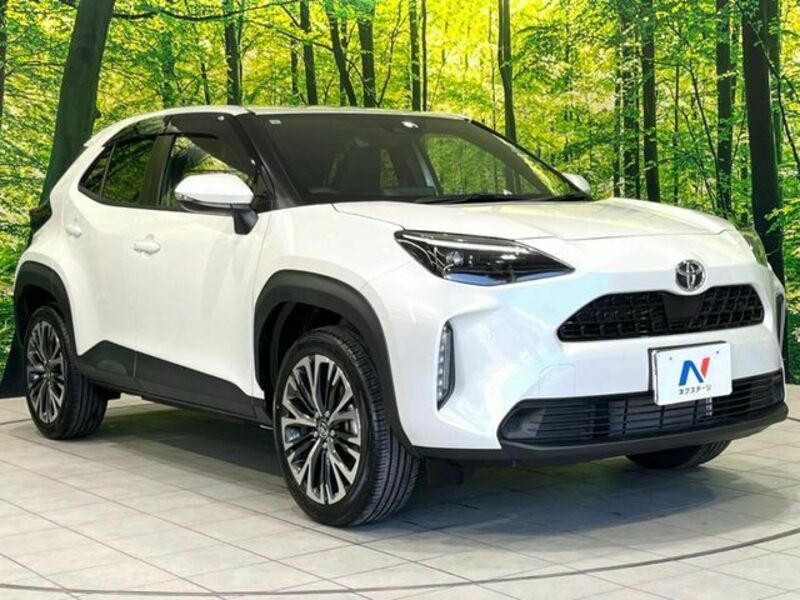 YARIS CROSS