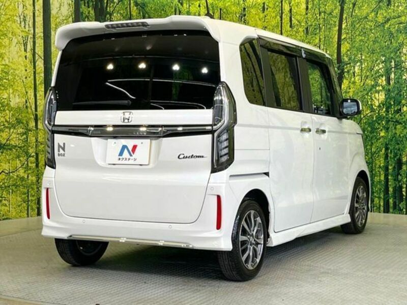N BOX CUSTOM