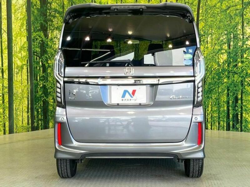N BOX CUSTOM
