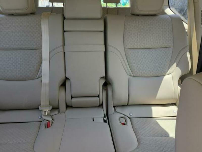 LAND CRUISER