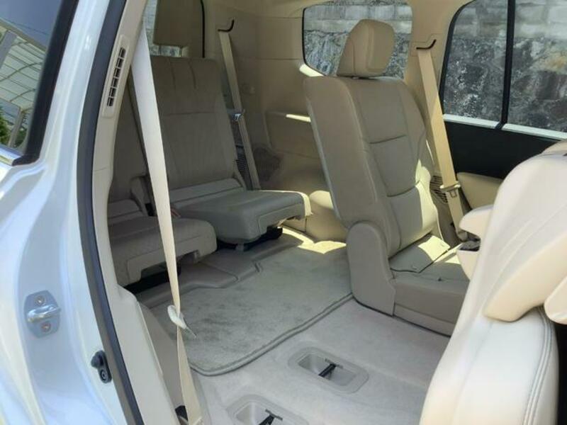 LAND CRUISER