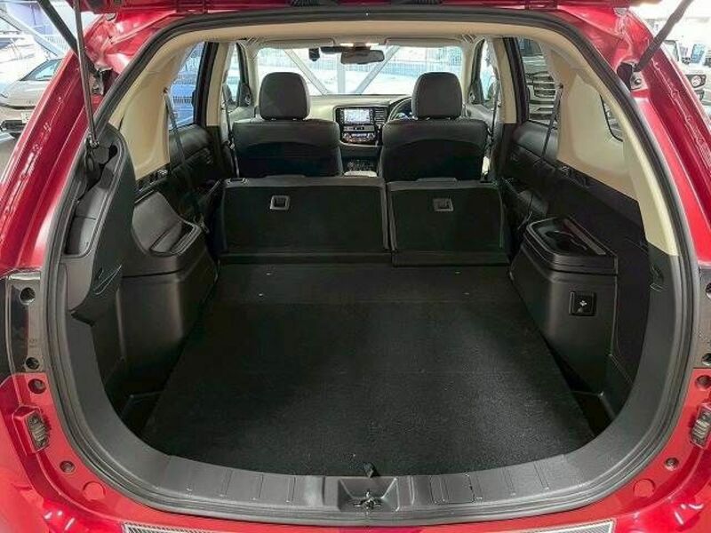 OUTLANDER PHEV