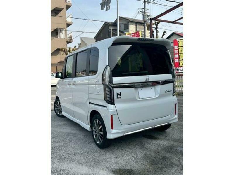 N BOX CUSTOM