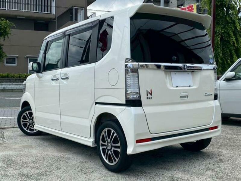 N BOX CUSTOM