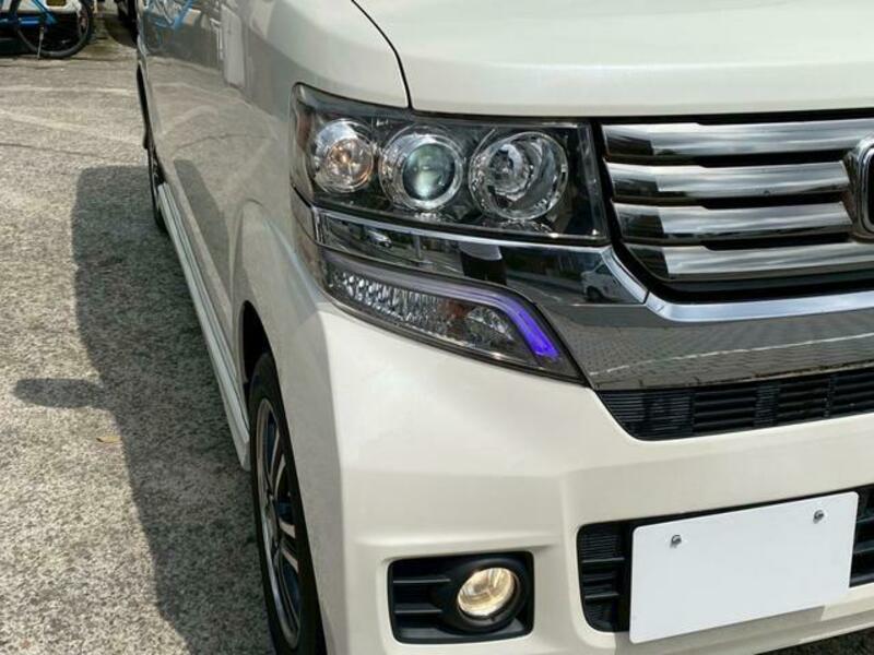 N BOX CUSTOM
