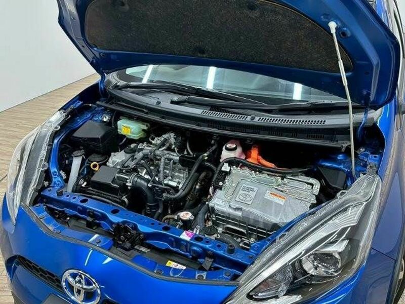 AQUA
