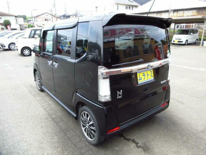 N BOX CUSTOM