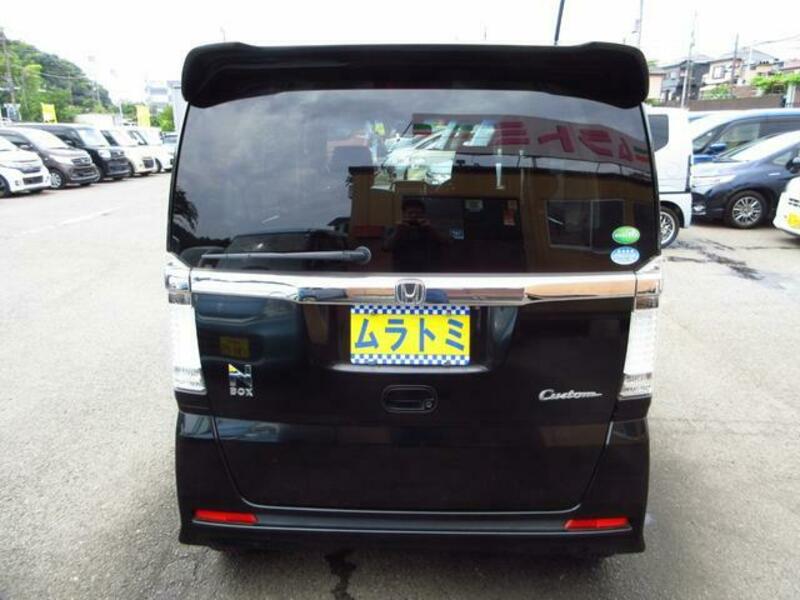 N BOX CUSTOM