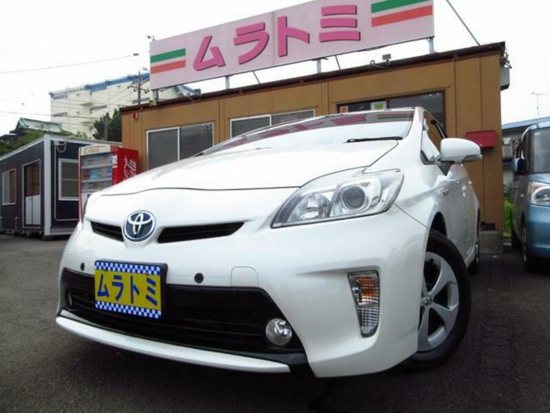 TOYOTA PRIUS