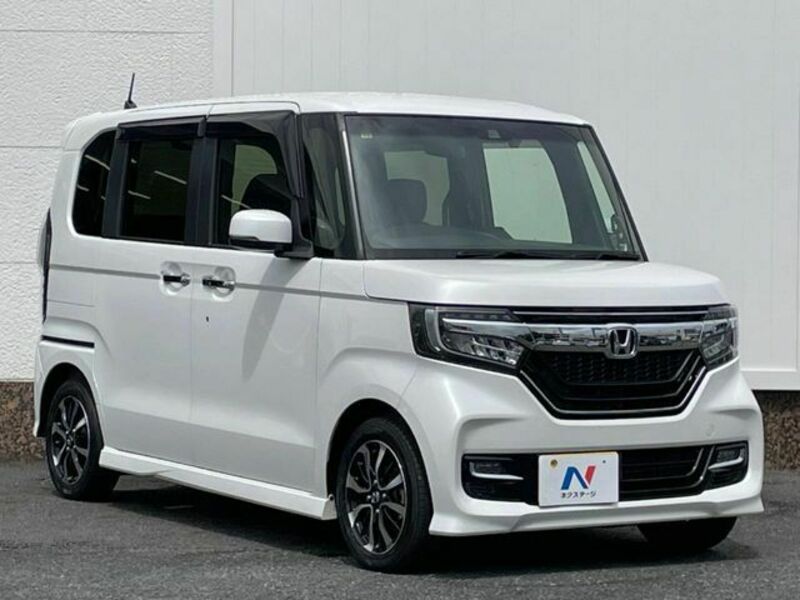 N BOX CUSTOM