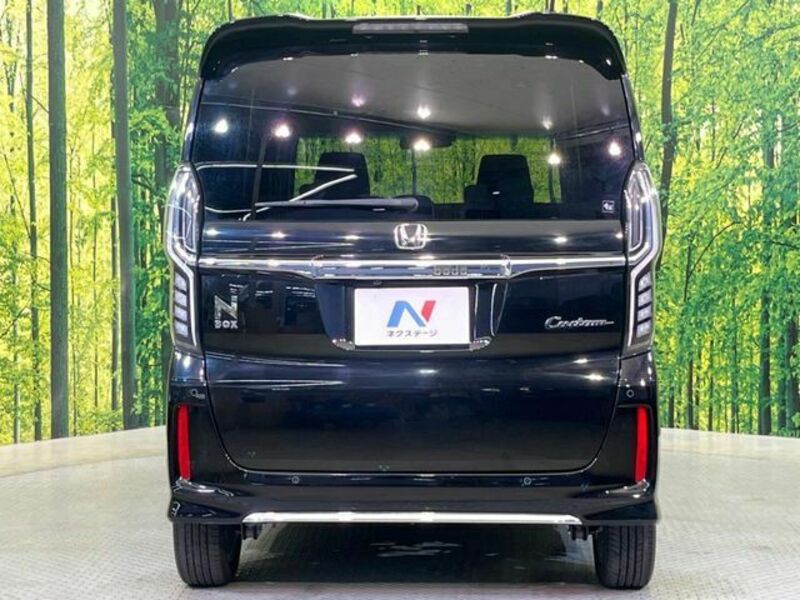 N BOX CUSTOM