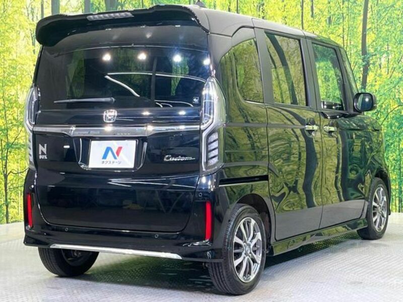 N BOX CUSTOM