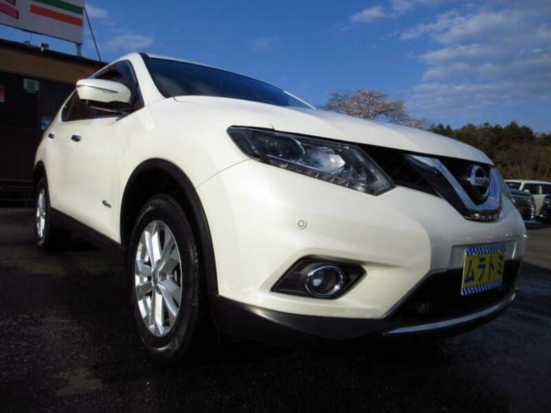 X-TRAIL