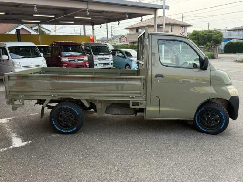 TOWNACE TRUCK
