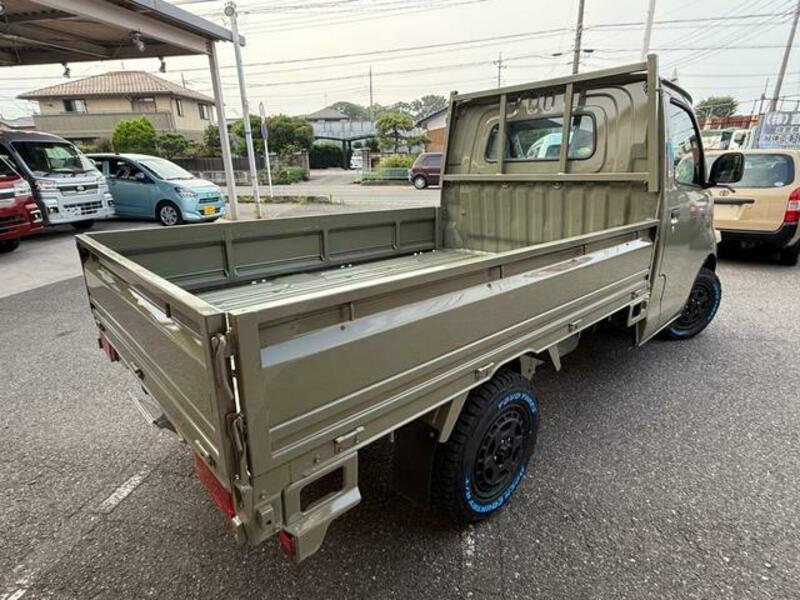 TOWNACE TRUCK
