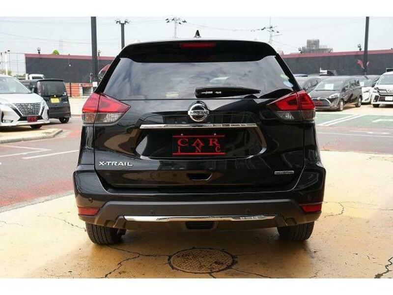 X-TRAIL
