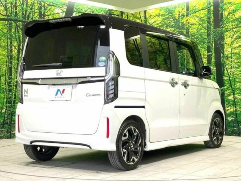 N BOX CUSTOM