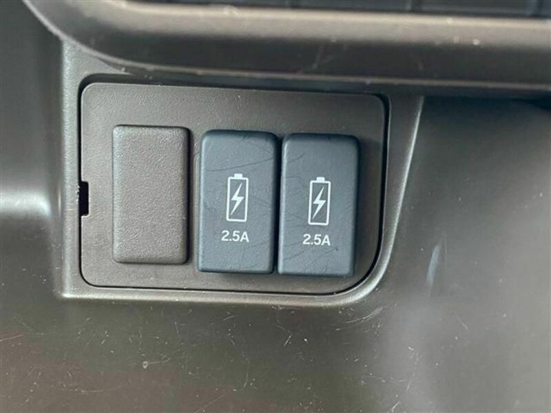 N BOX
