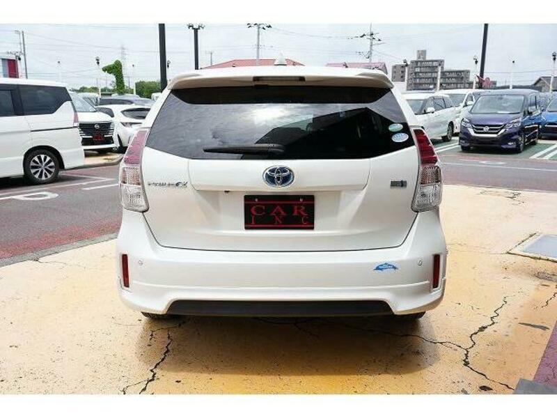 PRIUS ALPHA