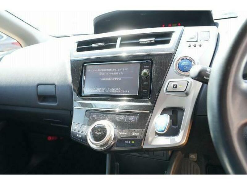 PRIUS ALPHA