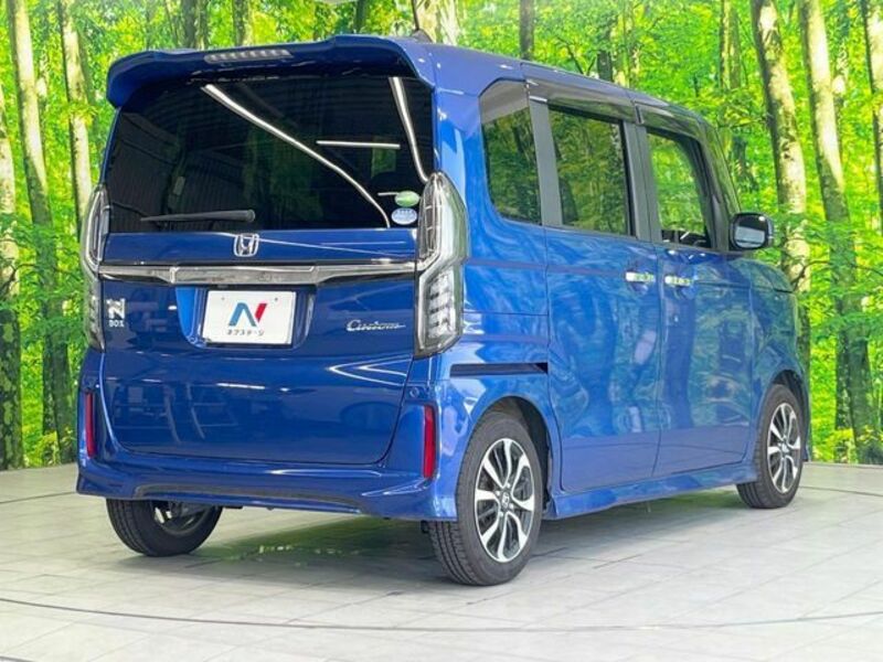 N BOX CUSTOM