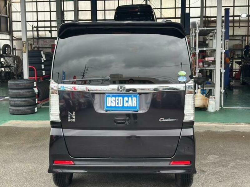 N BOX CUSTOM