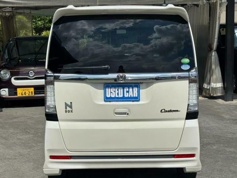 N BOX CUSTOM