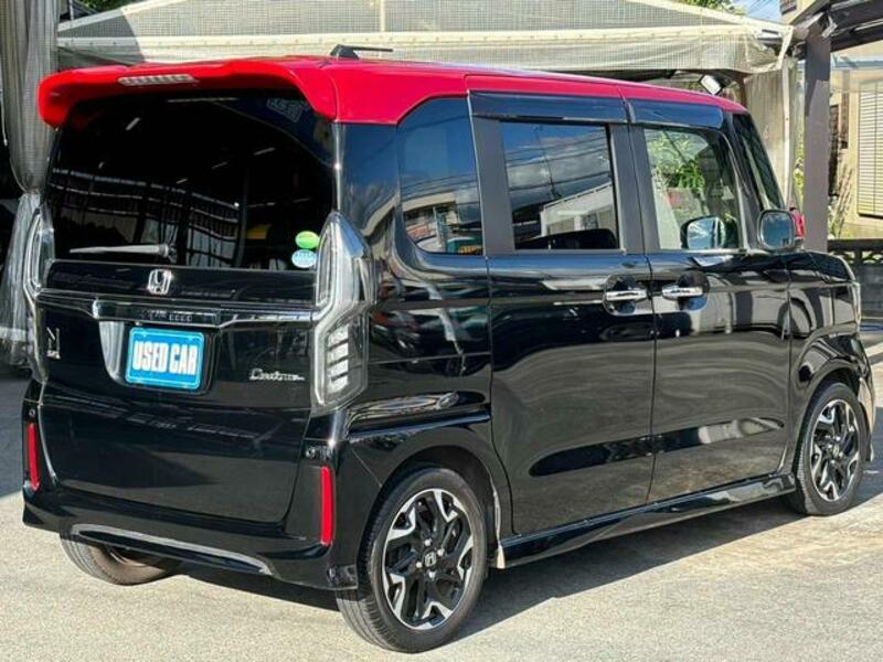 N BOX CUSTOM