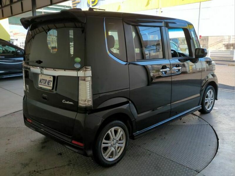 N BOX CUSTOM
