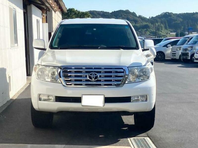 LAND CRUISER