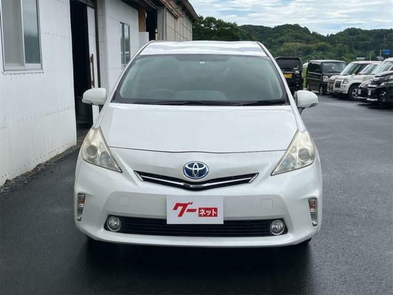 PRIUS ALPHA