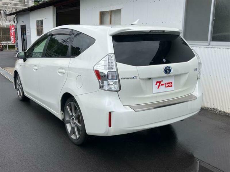 PRIUS ALPHA