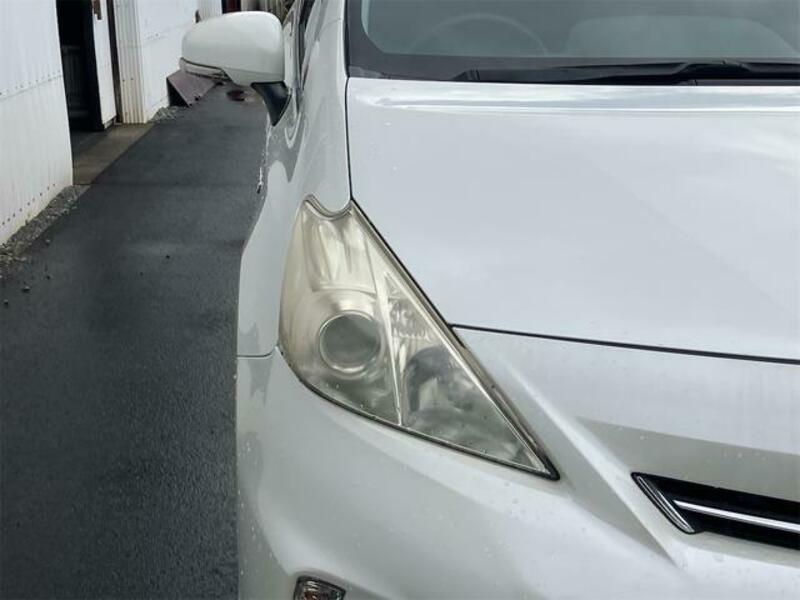 PRIUS ALPHA
