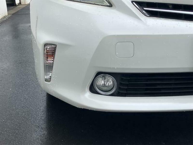 PRIUS ALPHA