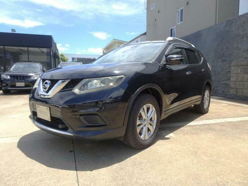 X-TRAIL