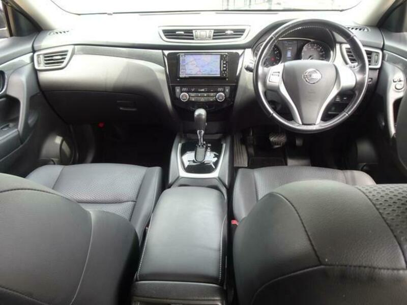 X-TRAIL