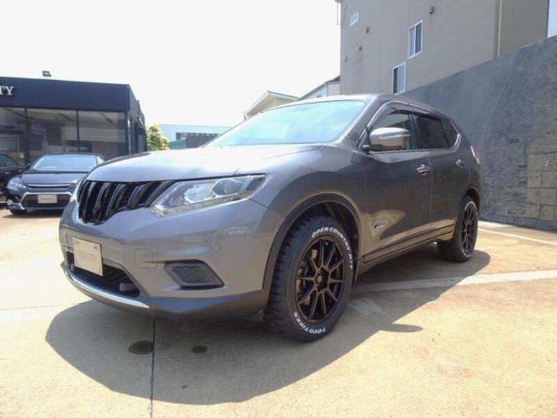 X-TRAIL