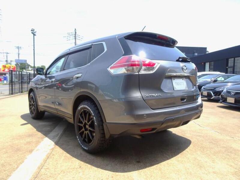 X-TRAIL