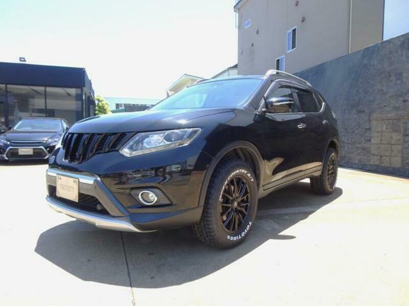 X-TRAIL