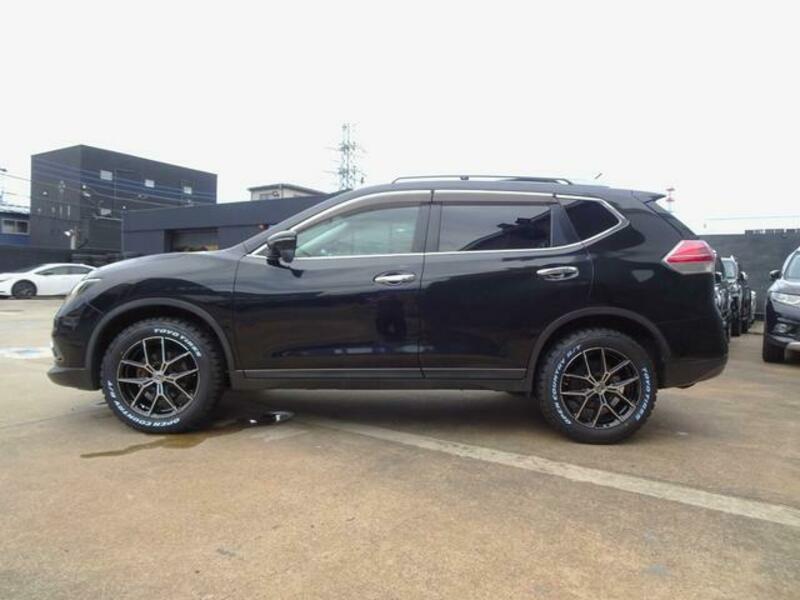 X-TRAIL