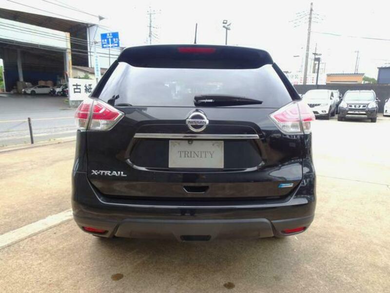X-TRAIL