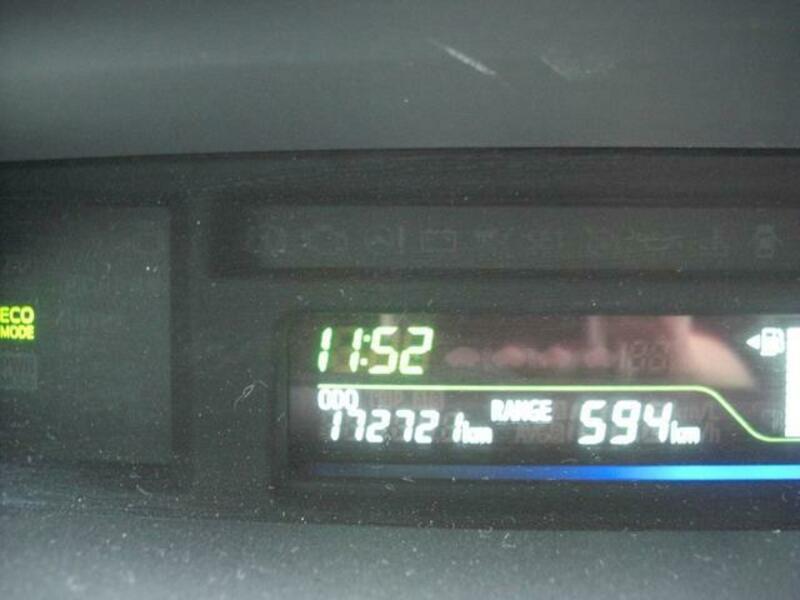 PRIUS ALPHA