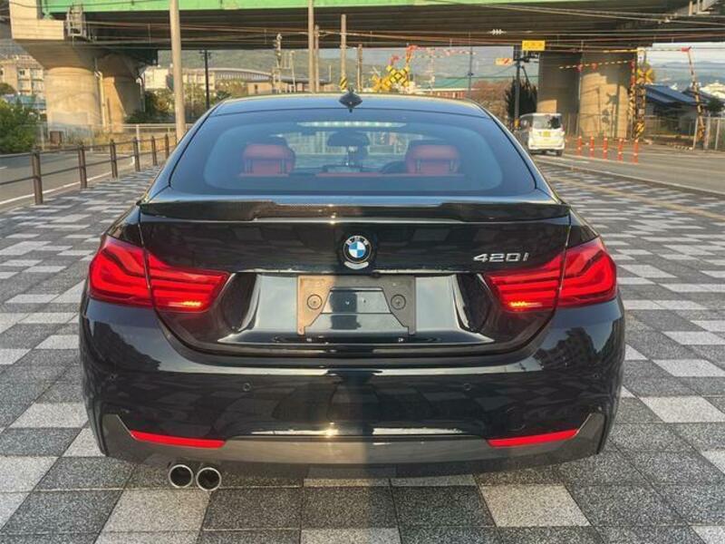 4 SERIES