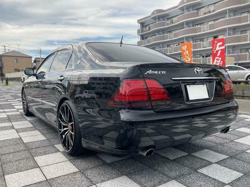 CROWN